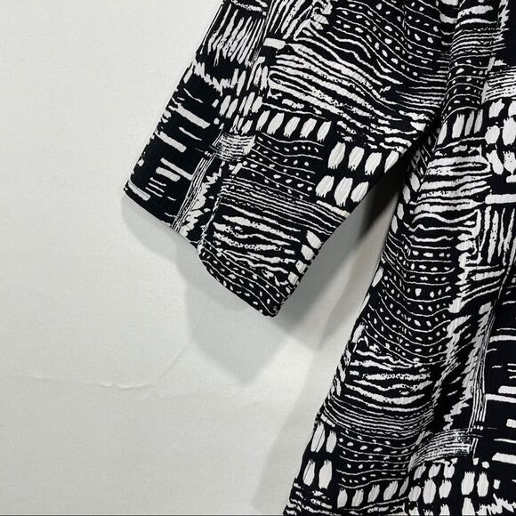 Notations Black and White Print Button Down Blouse - Picture 5 of 14